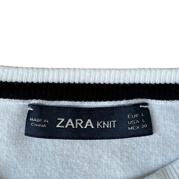 Zara Knit White and Navy Sweater Crew Neck Women’s Size Large Gold Buttons - Picture 6 of 8